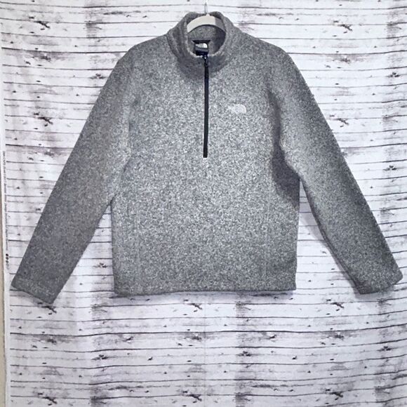The North Face 1/4 Zip Fleece Pullover - Picture 3 of 11